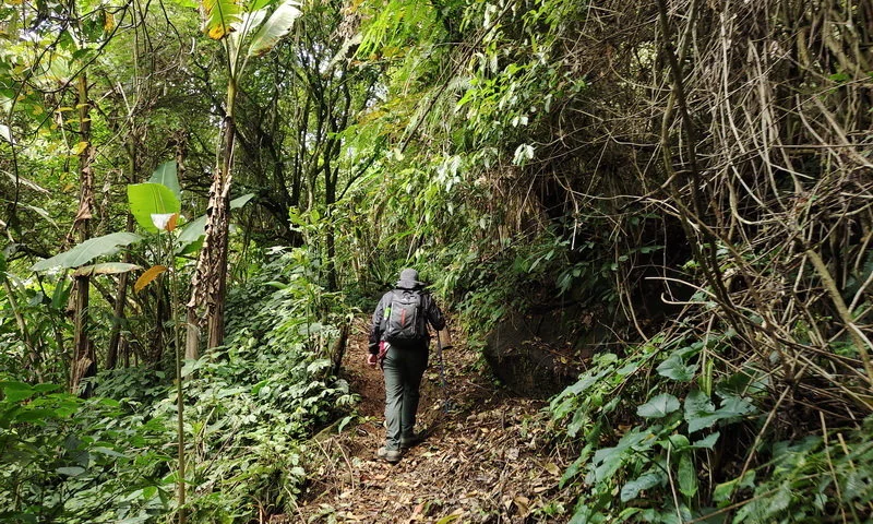 trekking puncak cilember